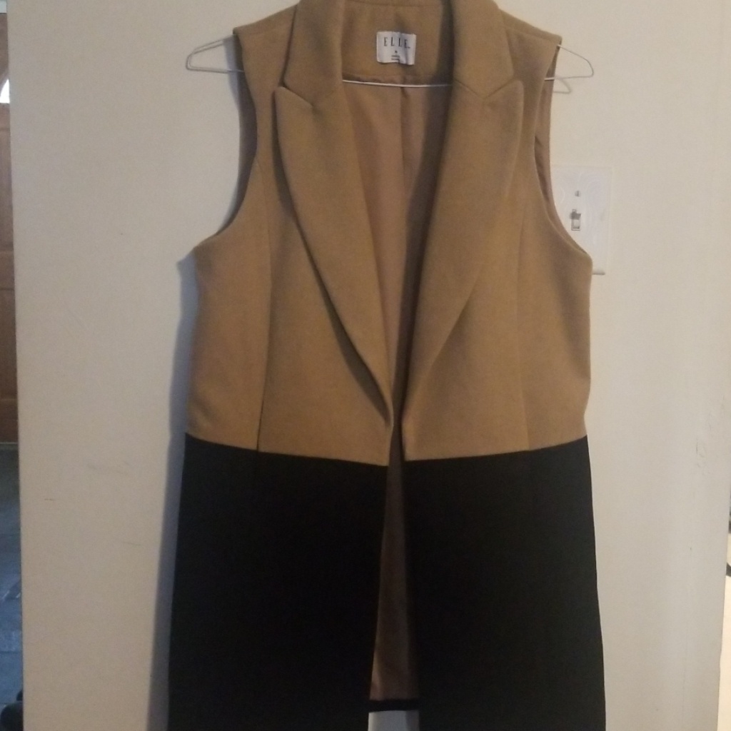 Elle Twotone Vest Size M